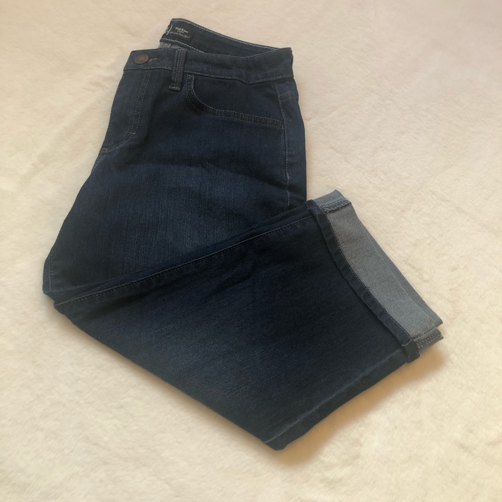Lee Riders Mid Rise Capri Jean - Picture 2 of 5